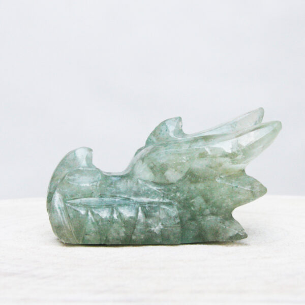 Orgonite drakenschedel met Aquamarijn en Bergkristal 15 - Afbeelding 5