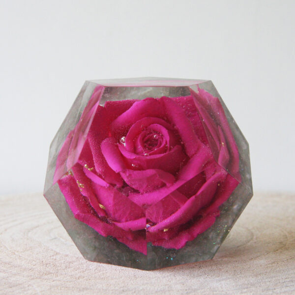 Magenta orgonite roos in dodecaëder 16 - Afbeelding 3