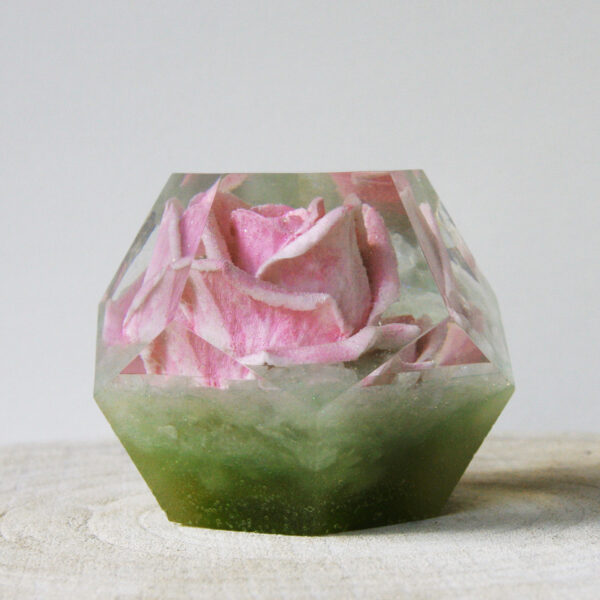 Roze orgonite roos in dodecaëder 4 - Afbeelding 4