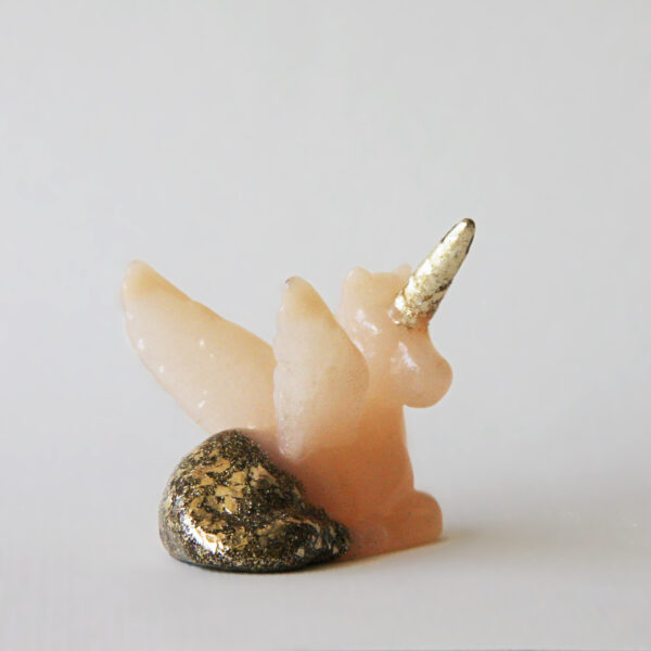 Orgonite Unicorn met Seleniet, Rozenkwarts en Morganiet 2 - Afbeelding 5